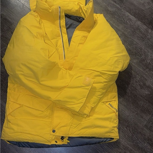 Marmot Yellow Puffer Jacket - Picture 1 of 3
